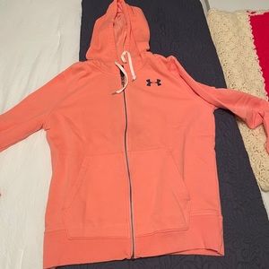 Under Armor Sweatshirt